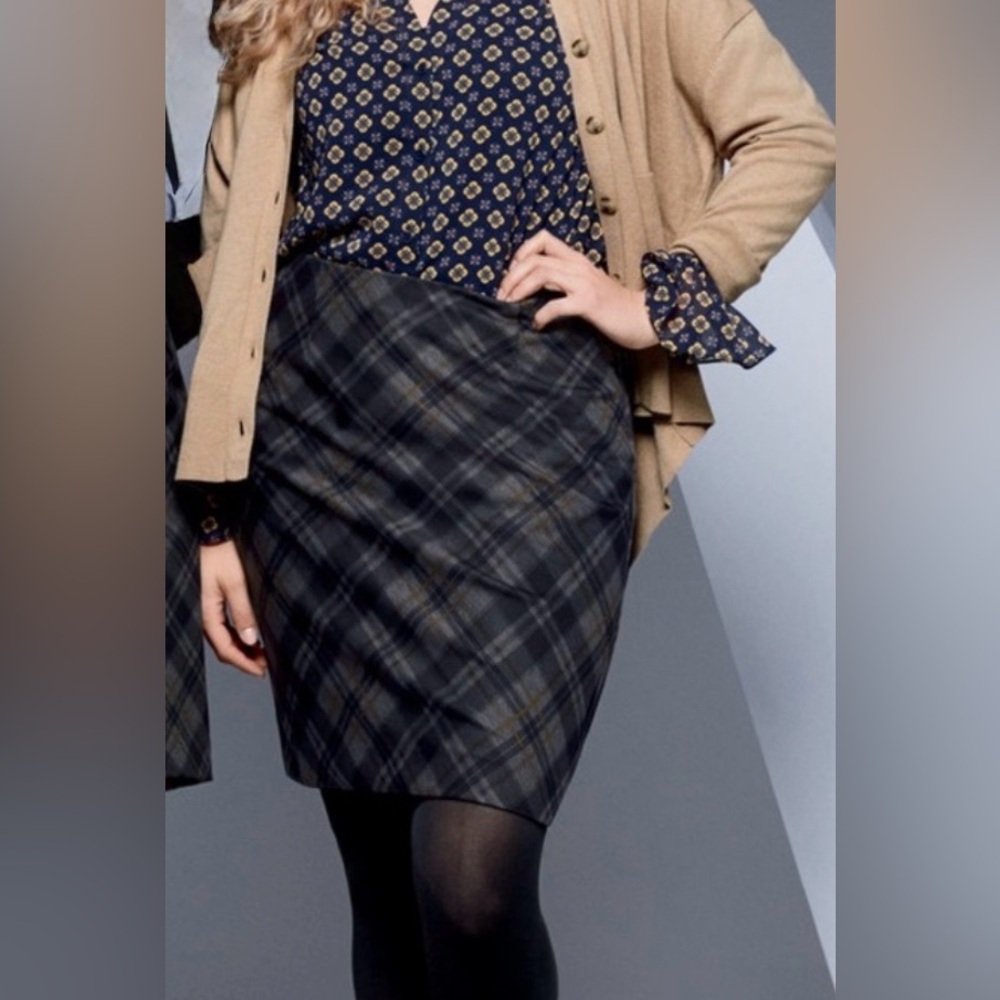 CAbi Gray Plaid Mini Skirt